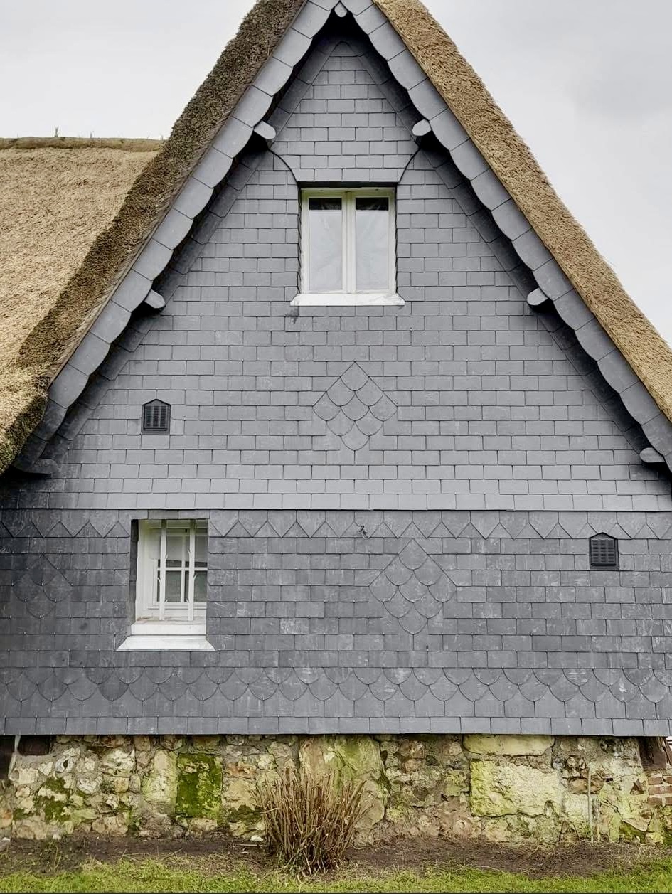 Travaux d'isolation des combles pour améliorer le confort thermique d'une habitation