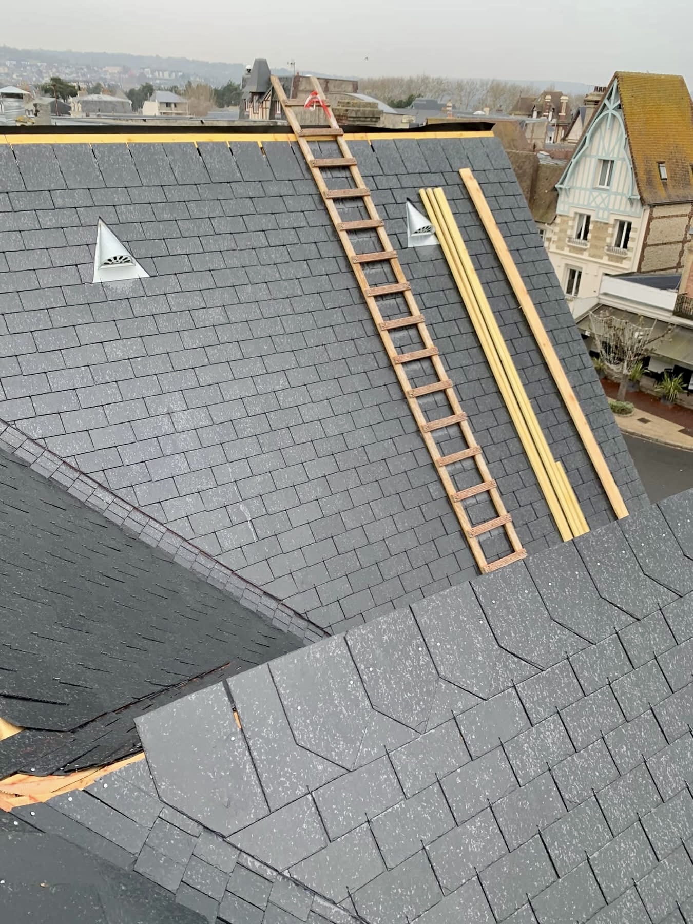 Travaux de zinguerie et éléments d'étanchéité de toiture en Normandie
